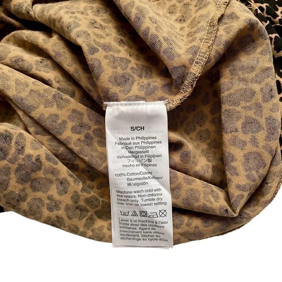 NWOT J.Crew Factory Leopard Printed Tissue Turtleneck - Picture 6 of 7